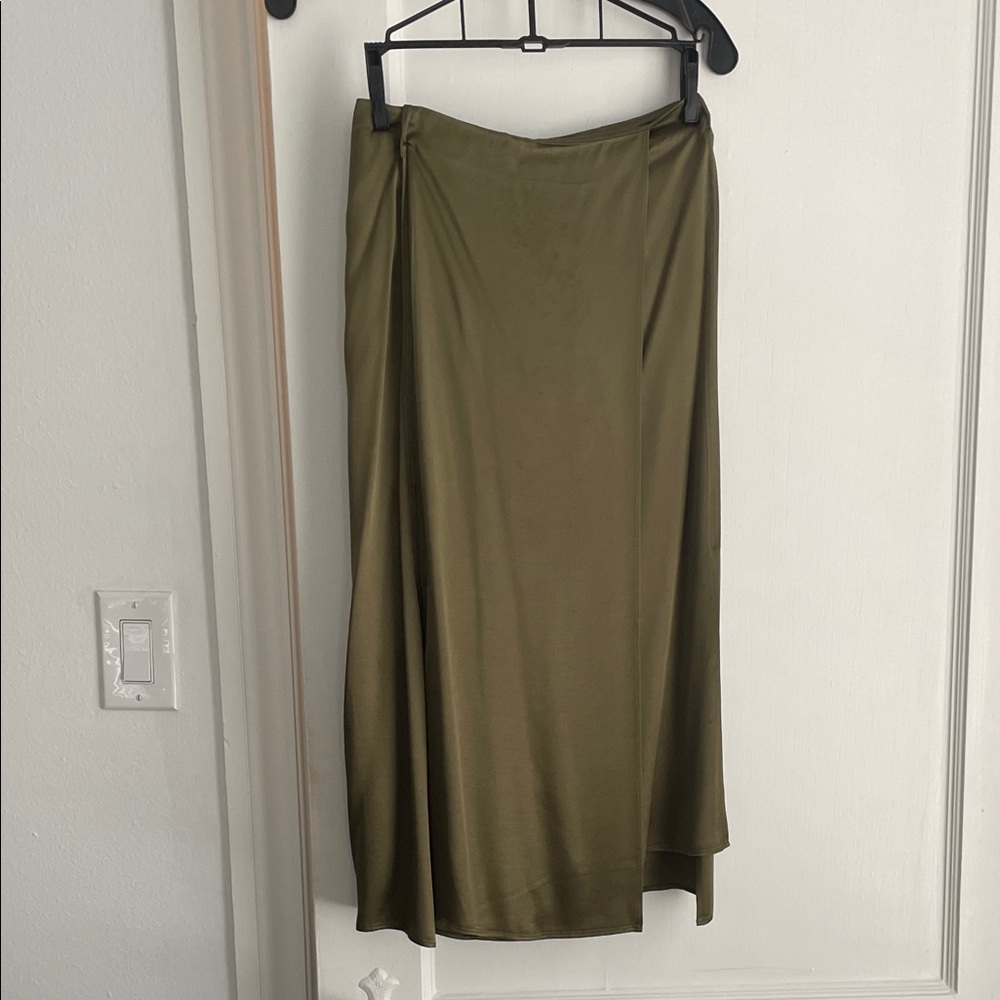 Elegant Silk Olive Green Women's Skirt